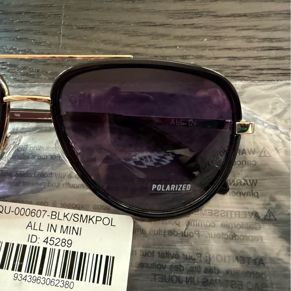NIB QUAY All In (mini) Polarized Black Sunglasses